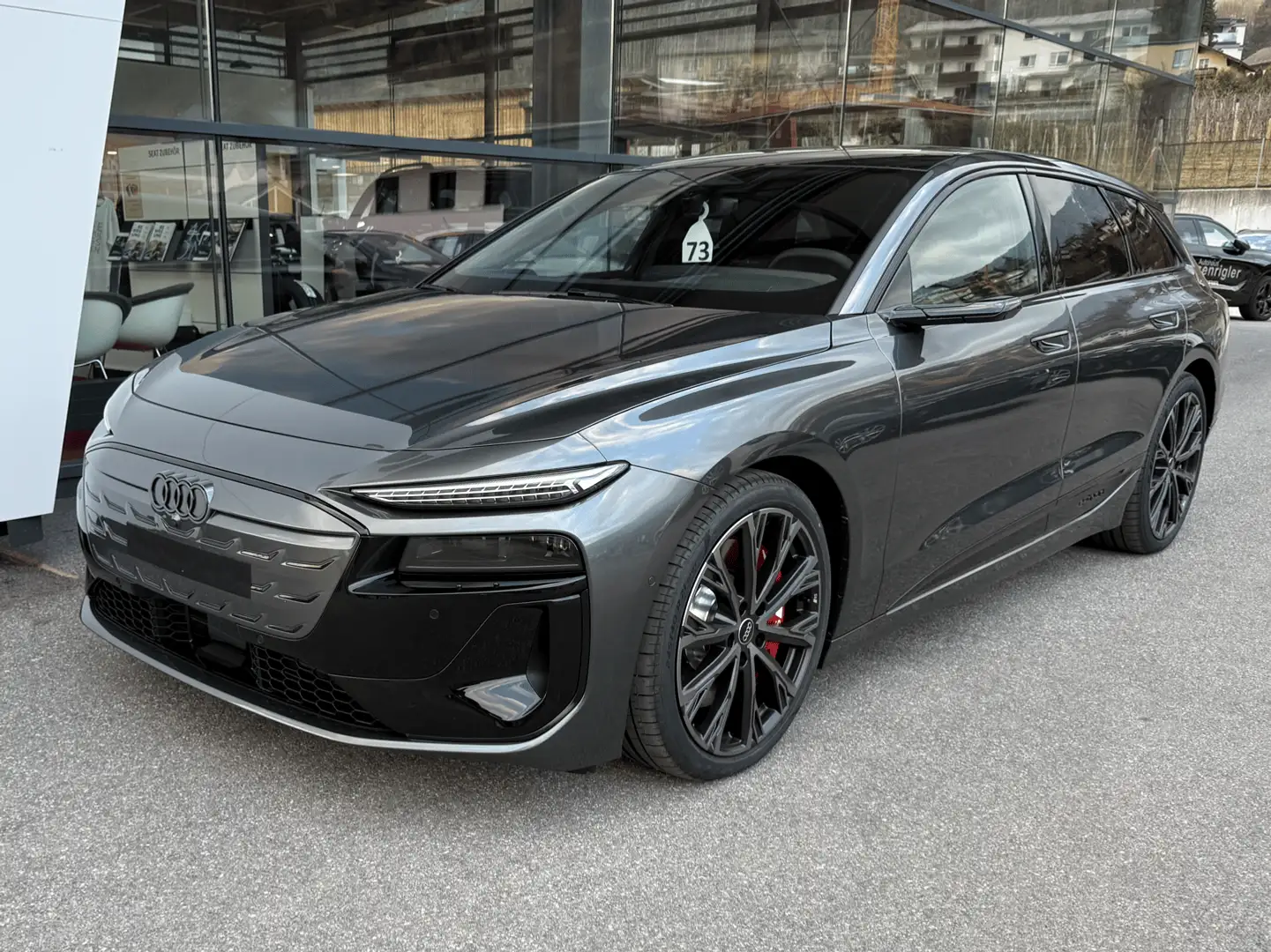 Audi S6 e-tron Grau - 1