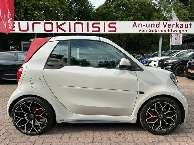 smart forTwo fortwo Cabrio BRABUS Xcl DCT*NAVI*JBL*KAM*117PS