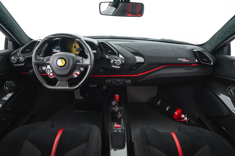 Ferrari 488 Pista — photo 10