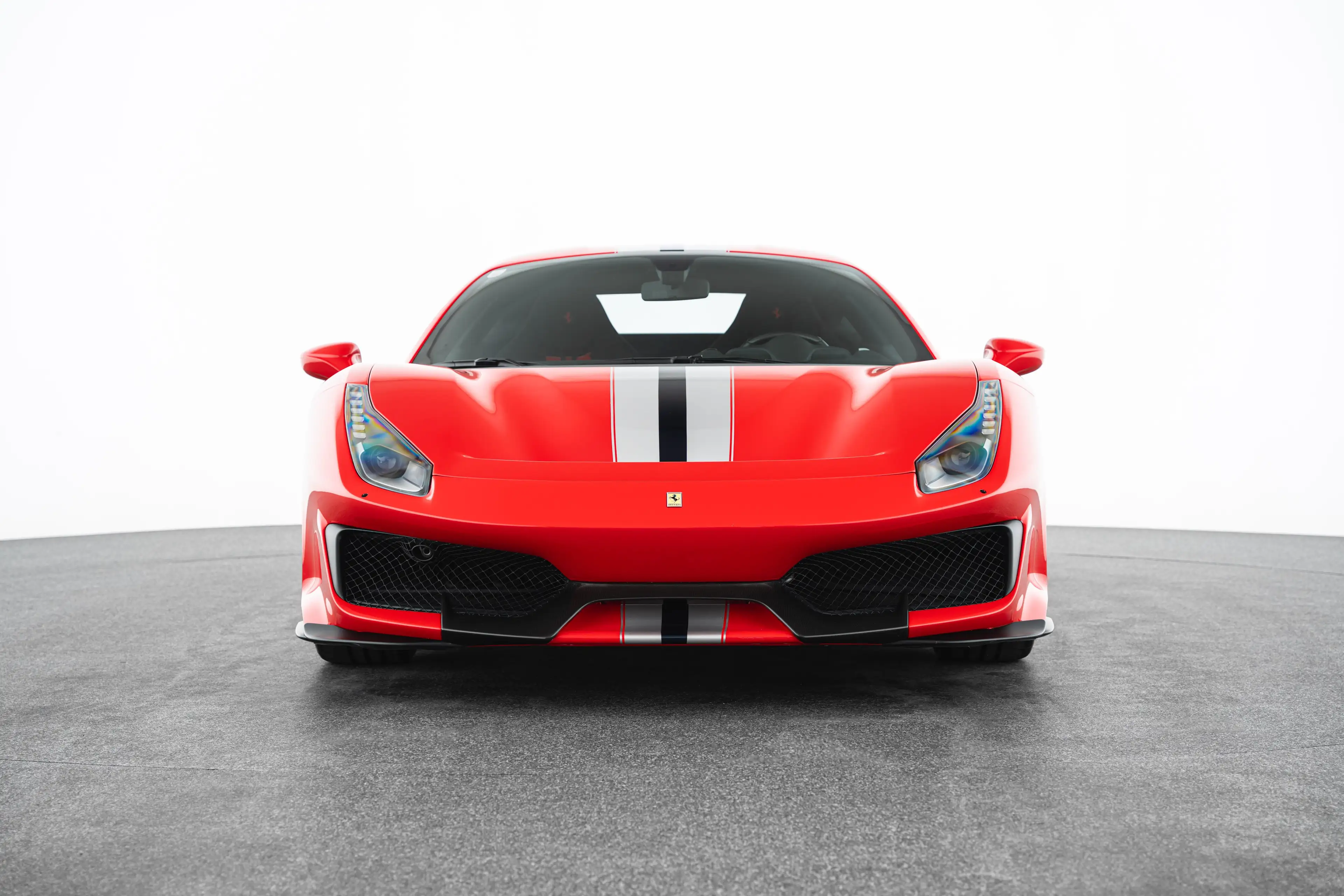 Ferrari 488 Pista — photo 2