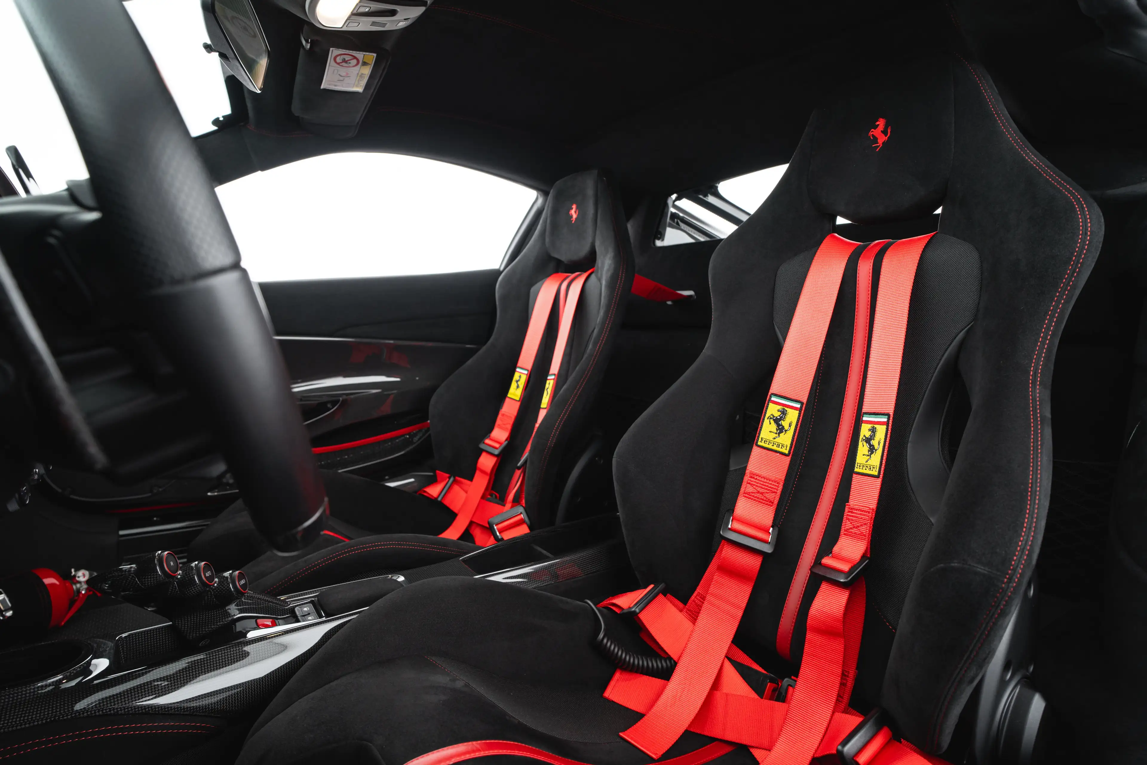 Ferrari 488 Pista — photo 11