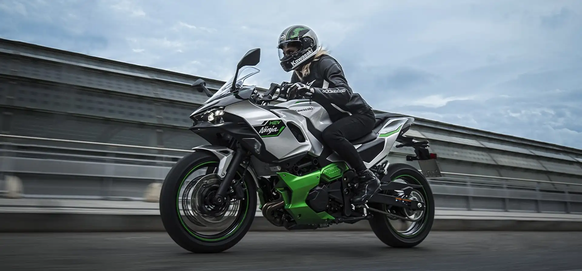 Kawasaki Ninja 7 Hybrid Zelená - 2