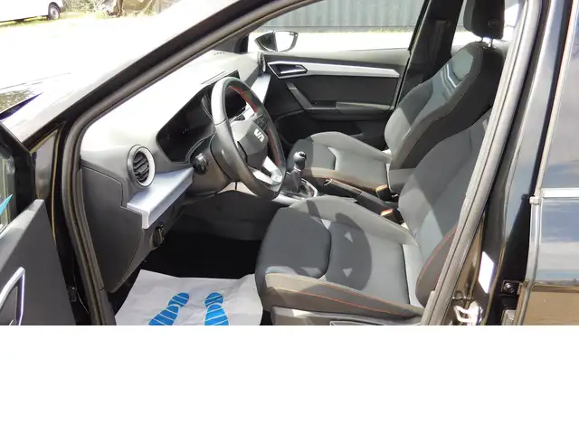 Seat Arona view 10