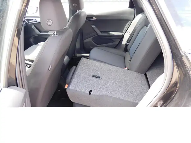 Seat Arona view 13