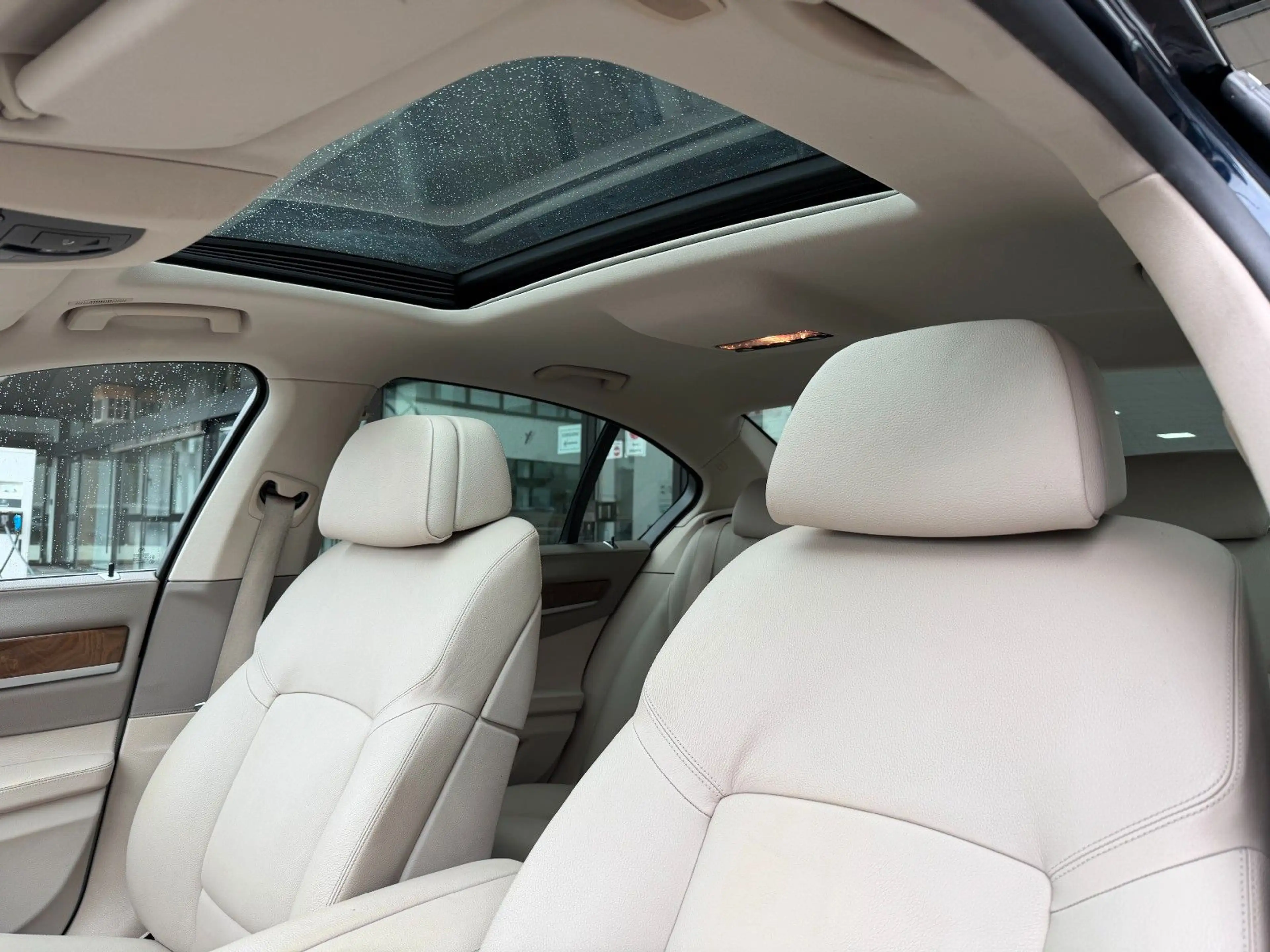 BMW 730 D/Navi/Bluetooth/Letzter Vorhalter Doktor — photo 11