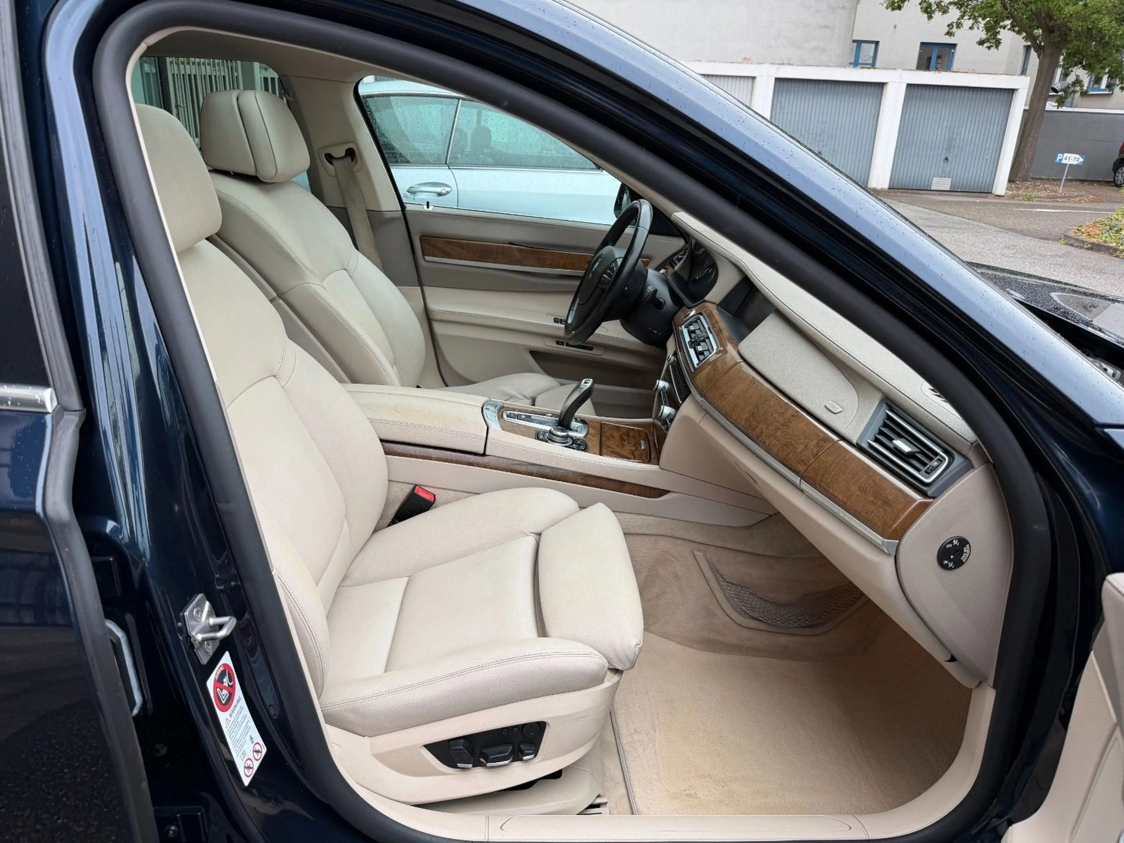 BMW 730 D/Navi/Bluetooth/Letzter Vorhalter Doktor — photo 14