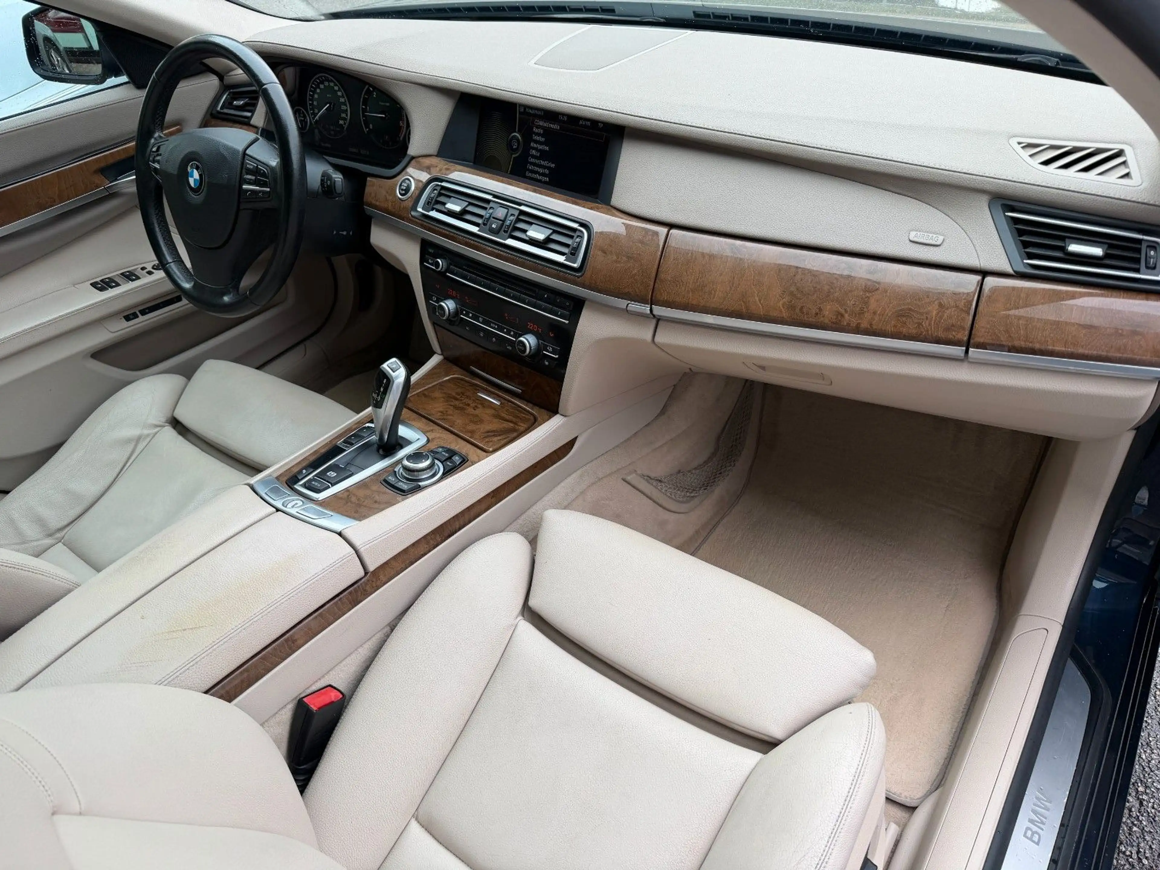 BMW 730 D/Navi/Bluetooth/Letzter Vorhalter Doktor — photo 13
