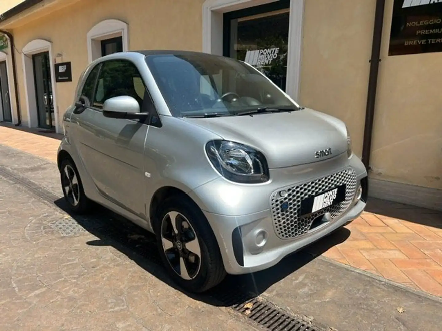 smart forTwo Fortwo III 2020 eq Passion 4,6kW Argent - 1