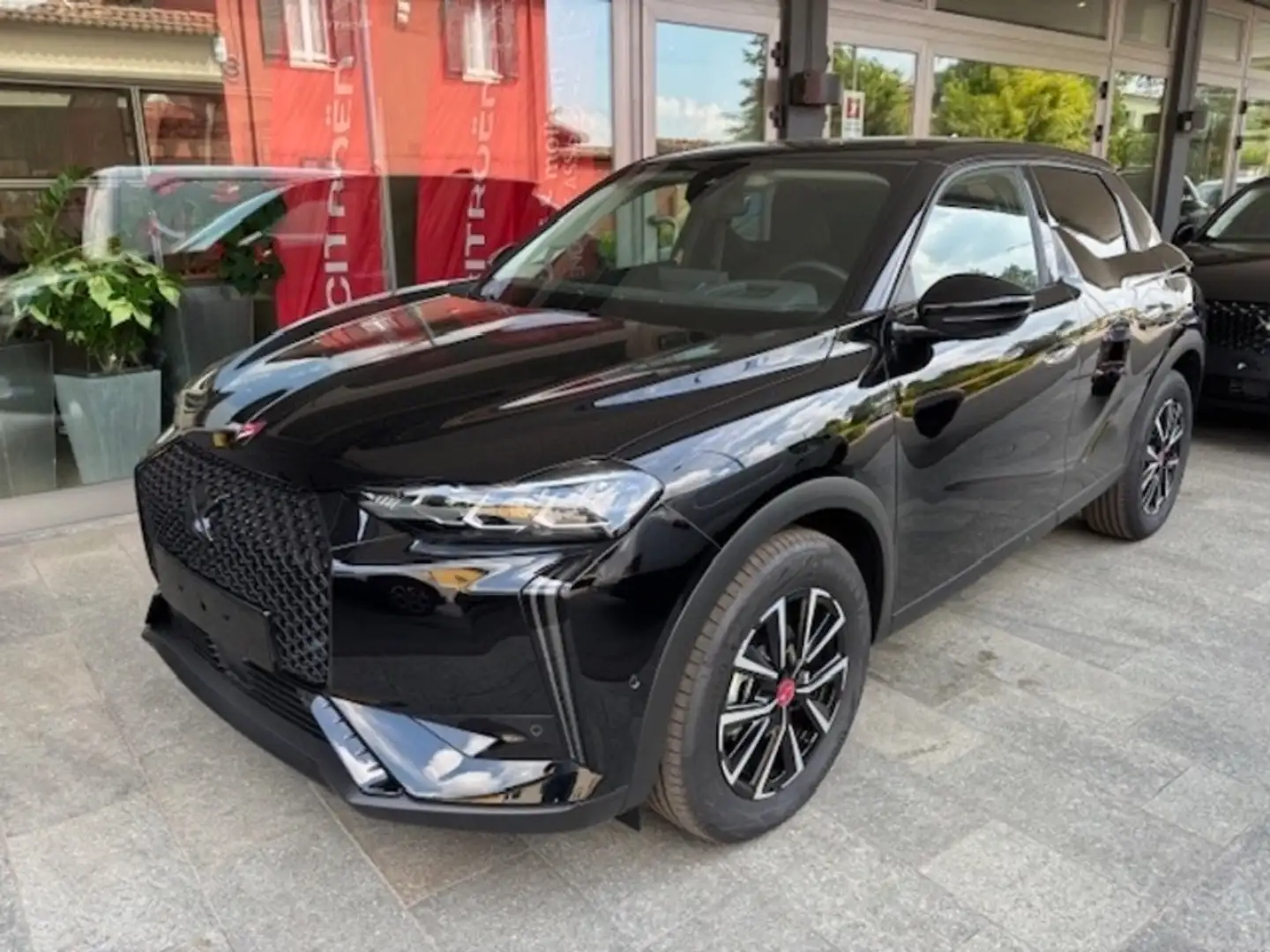 DS Automobiles DS 3 1.2 PureTech Performance Line Nero - 1