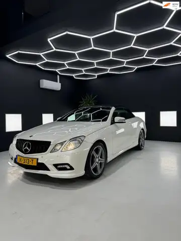Mercedes-Benz E 500 Cabrio V8 AMG PAKKET VALT ONDER DE YOUNGTIMERREGEL