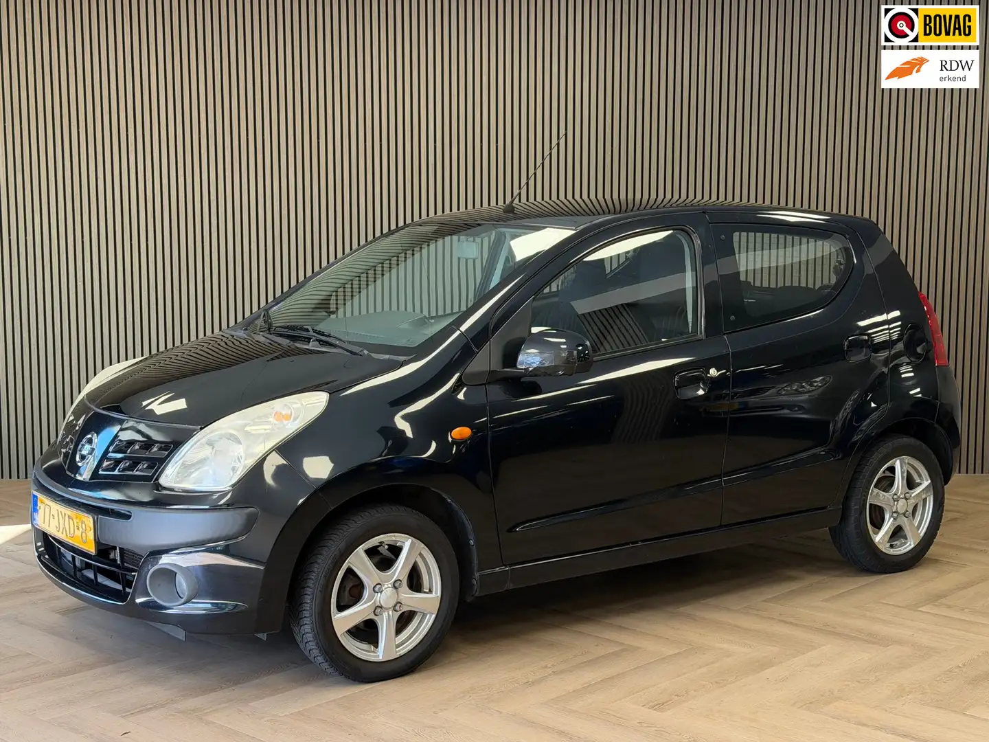 Nissan Pixo 1.0 Acenta AIRCO ELEKTR. RAMEN Negro - 1