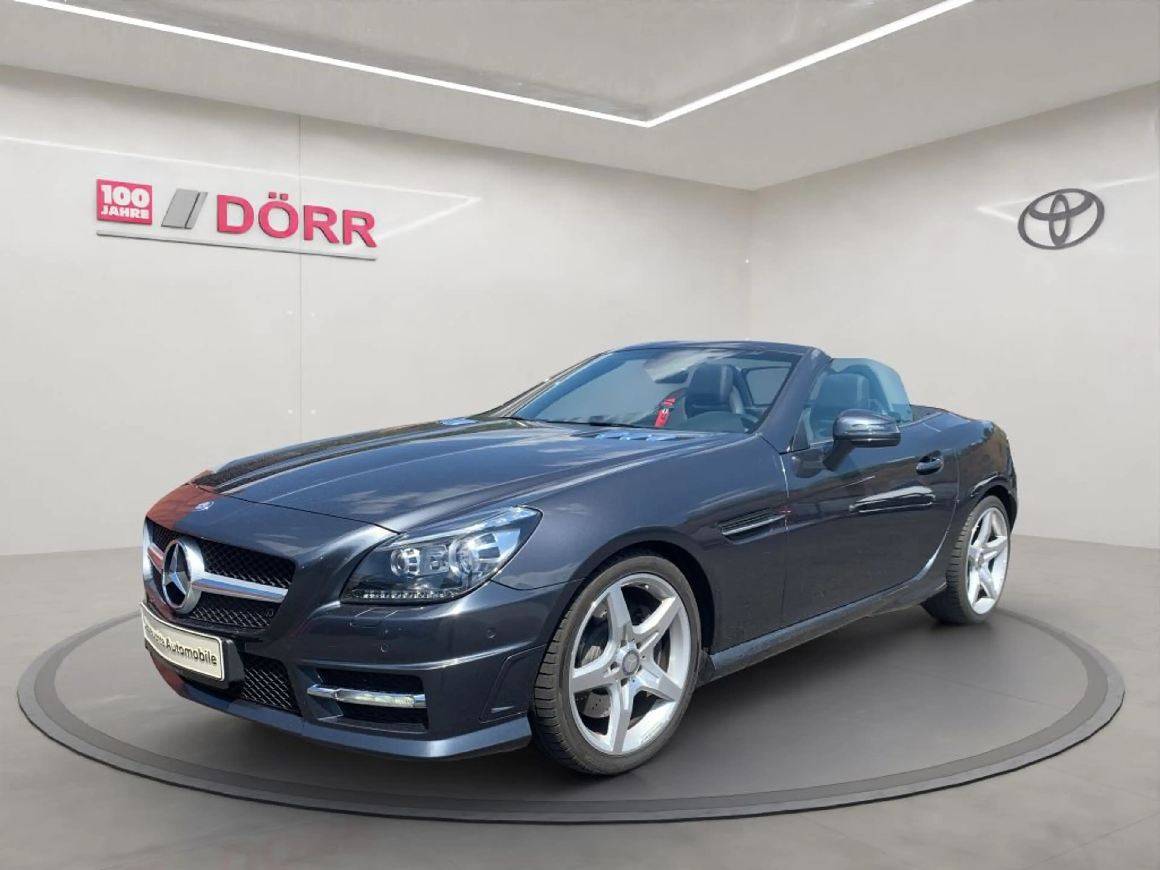Mercedes-Benz SLK 200 7G-Tronic AMG Bi-Xenon/Navi/Licht+Spiegelpaket*