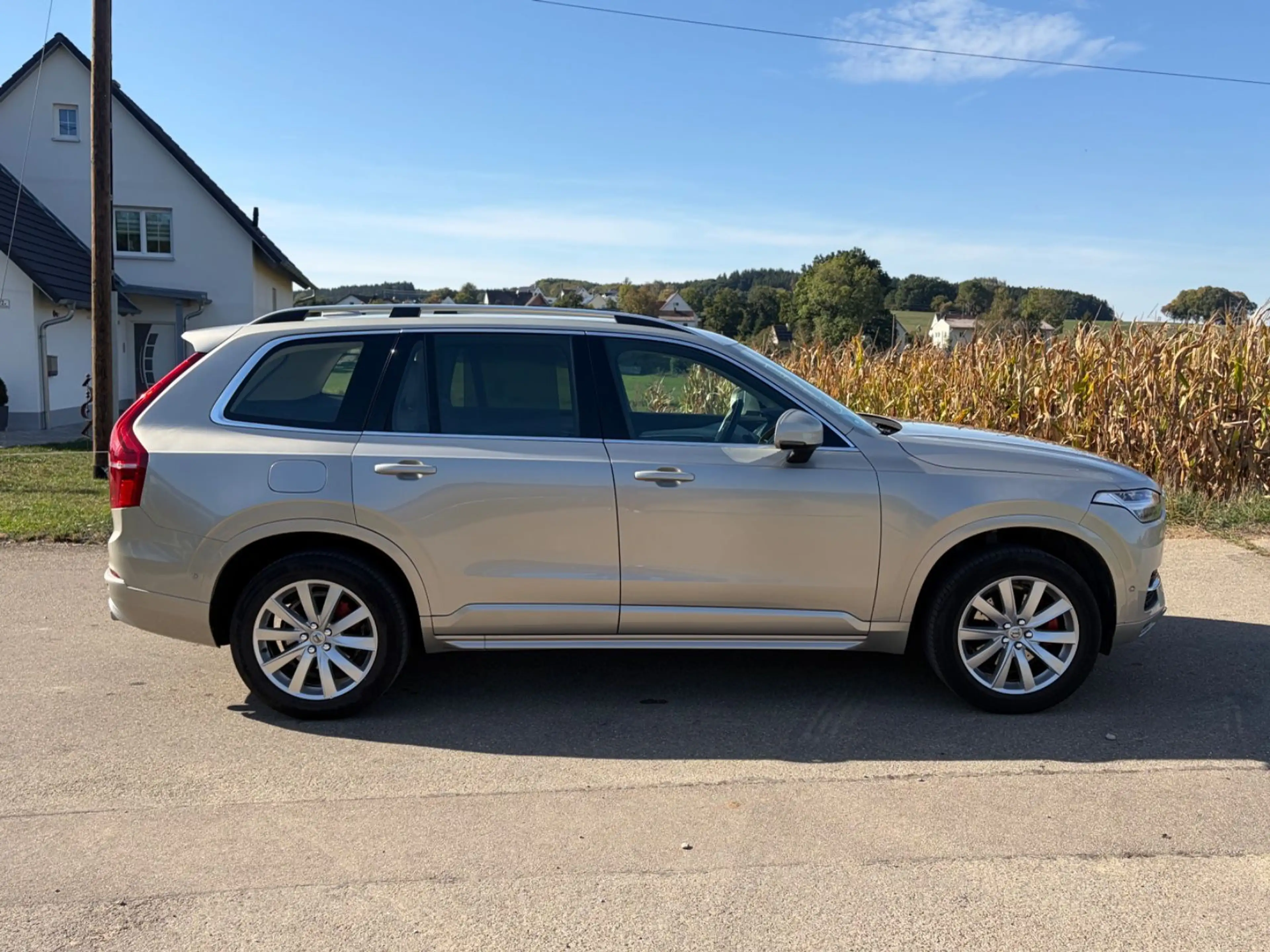Volvo XC90 XC90 Momentum 2WD — photo 4