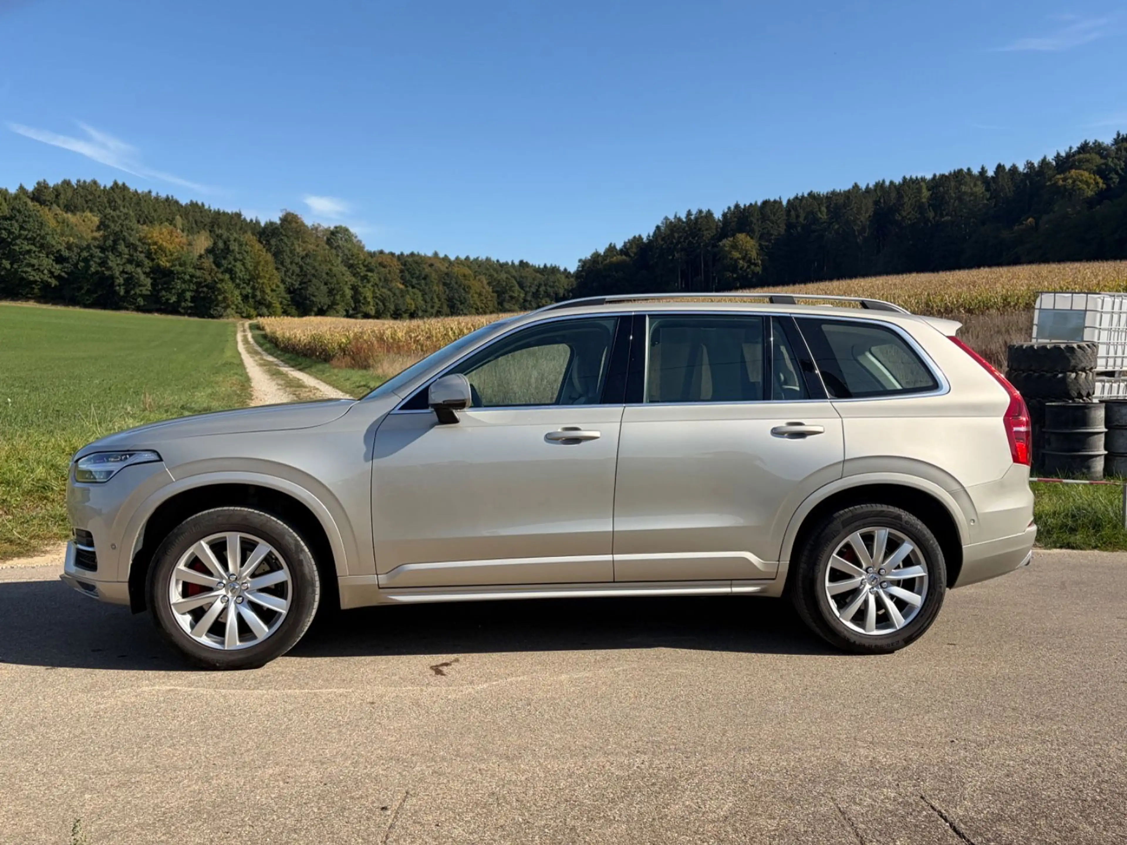 Volvo XC90 XC90 Momentum 2WD — photo 8