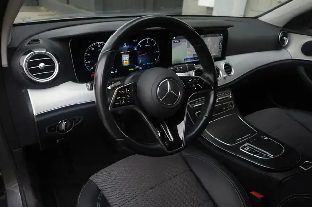 Mercedes-Benz E-Class view 16