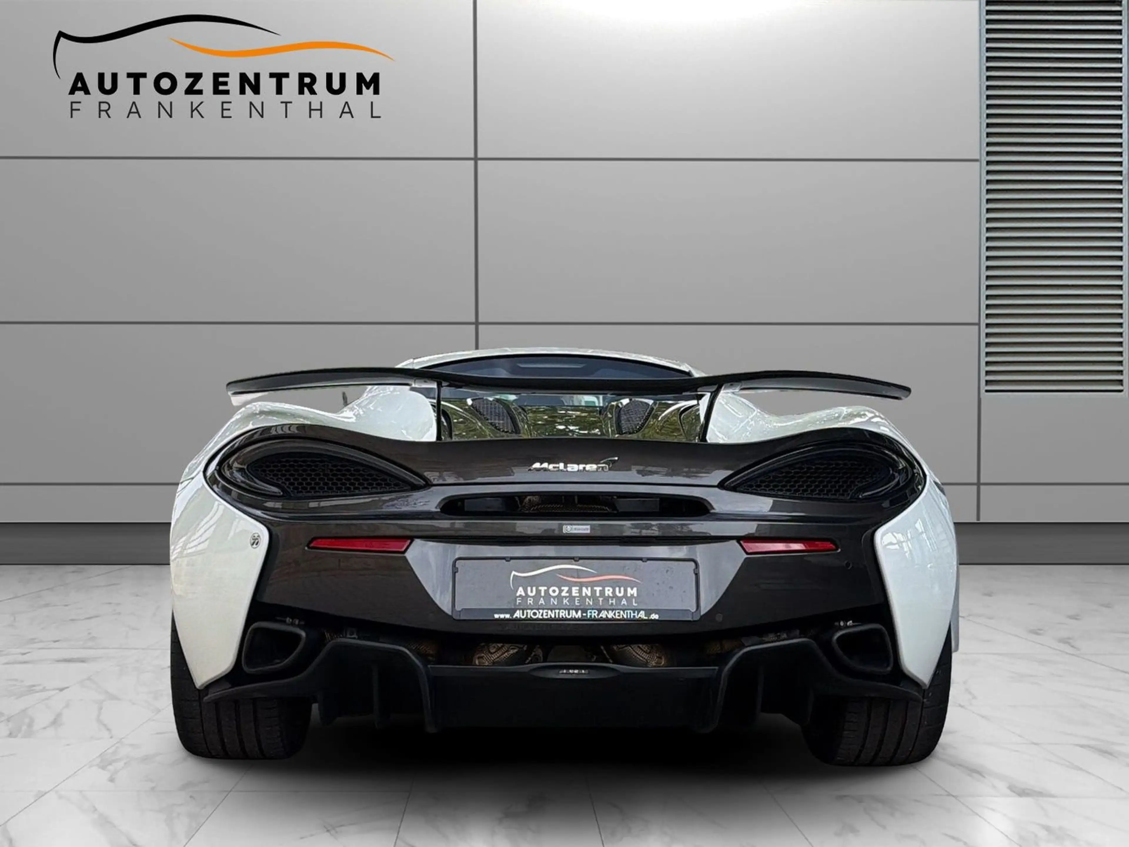 McLaren 540C MSO CARBONFLÜGEL 2 HAND — photo 4