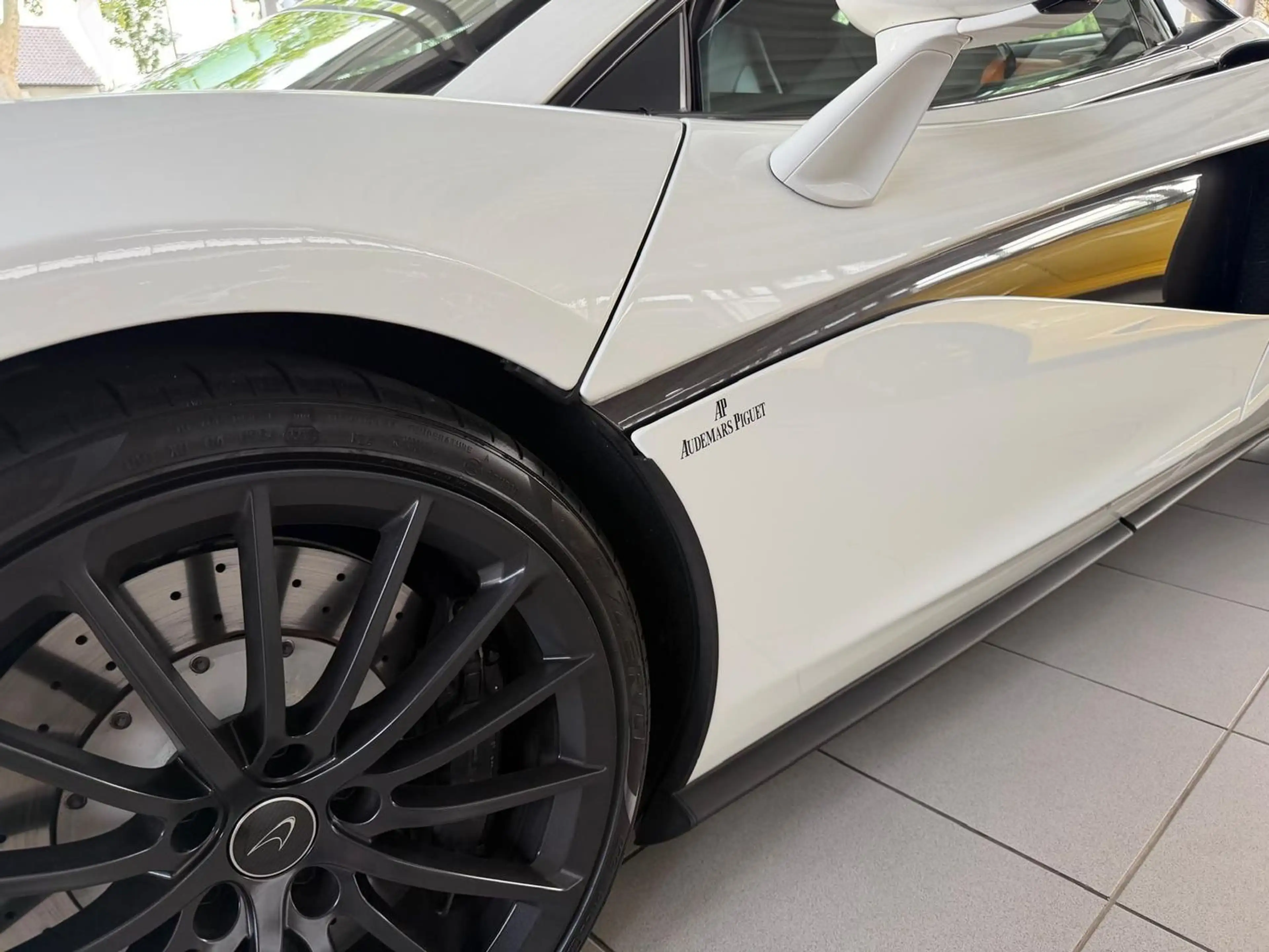 McLaren 540C MSO CARBONFLÜGEL 2 HAND — photo 11
