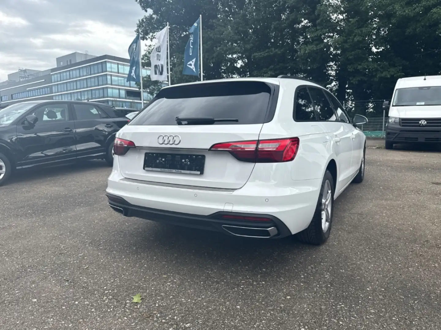 Audi A4 Avant 35 TDI Navi Leder LED El. Heckklappe 3-Zonen Blanco - 2