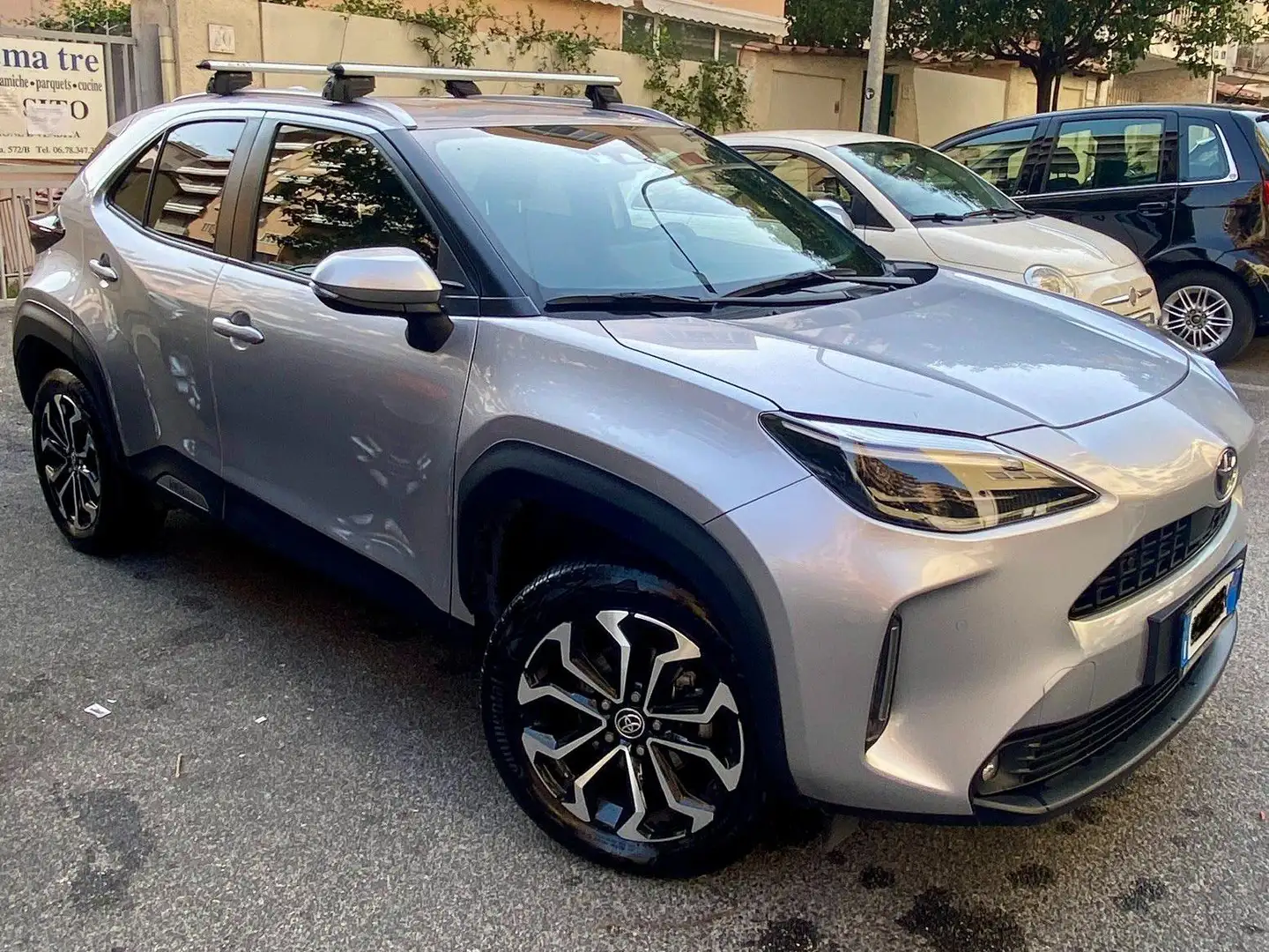 Toyota Yaris Cross Cross Hybrid (116 CV) E-CVT Trend 2WD MY22 Szary - 1