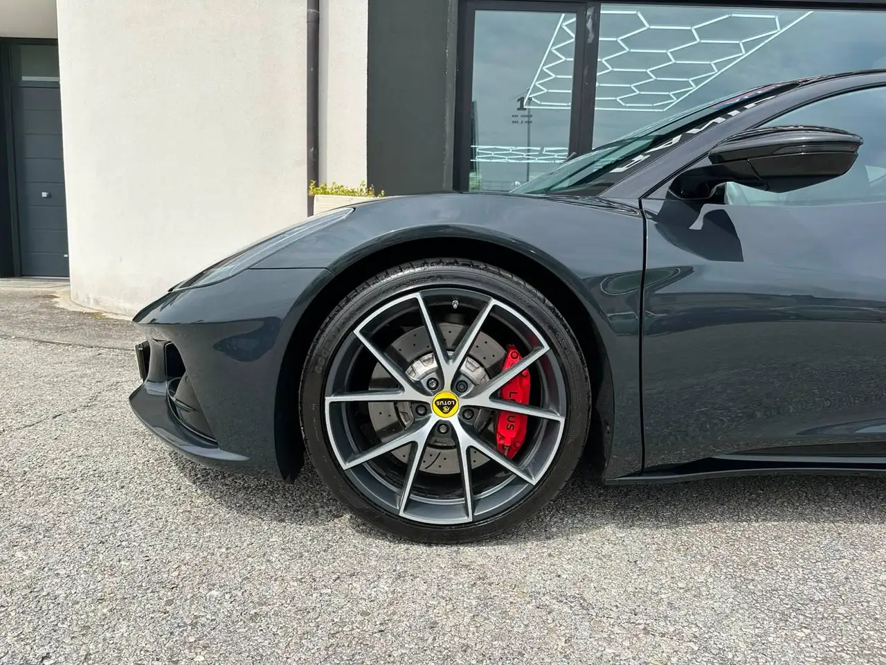 Lotus Emira 2024