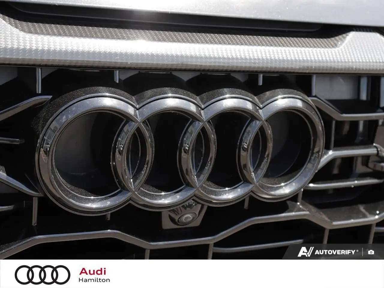 Audi RS Q8 снимка Audi RS Q8