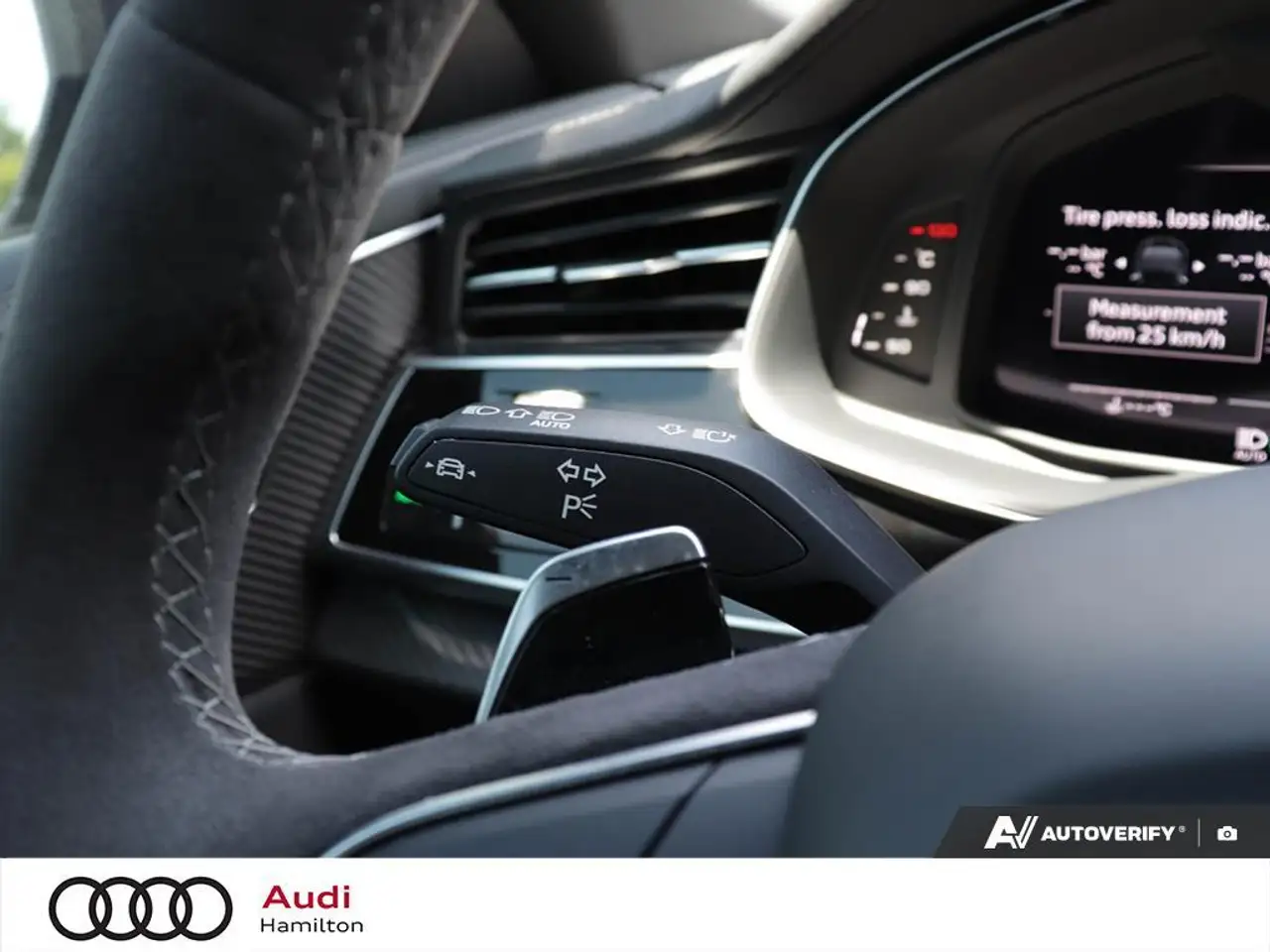 Audi RS Q8 снимка Audi RS Q8