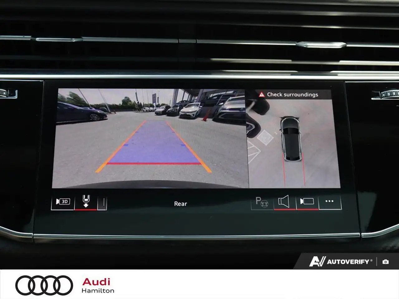 Audi RS Q8 снимка Audi RS Q8