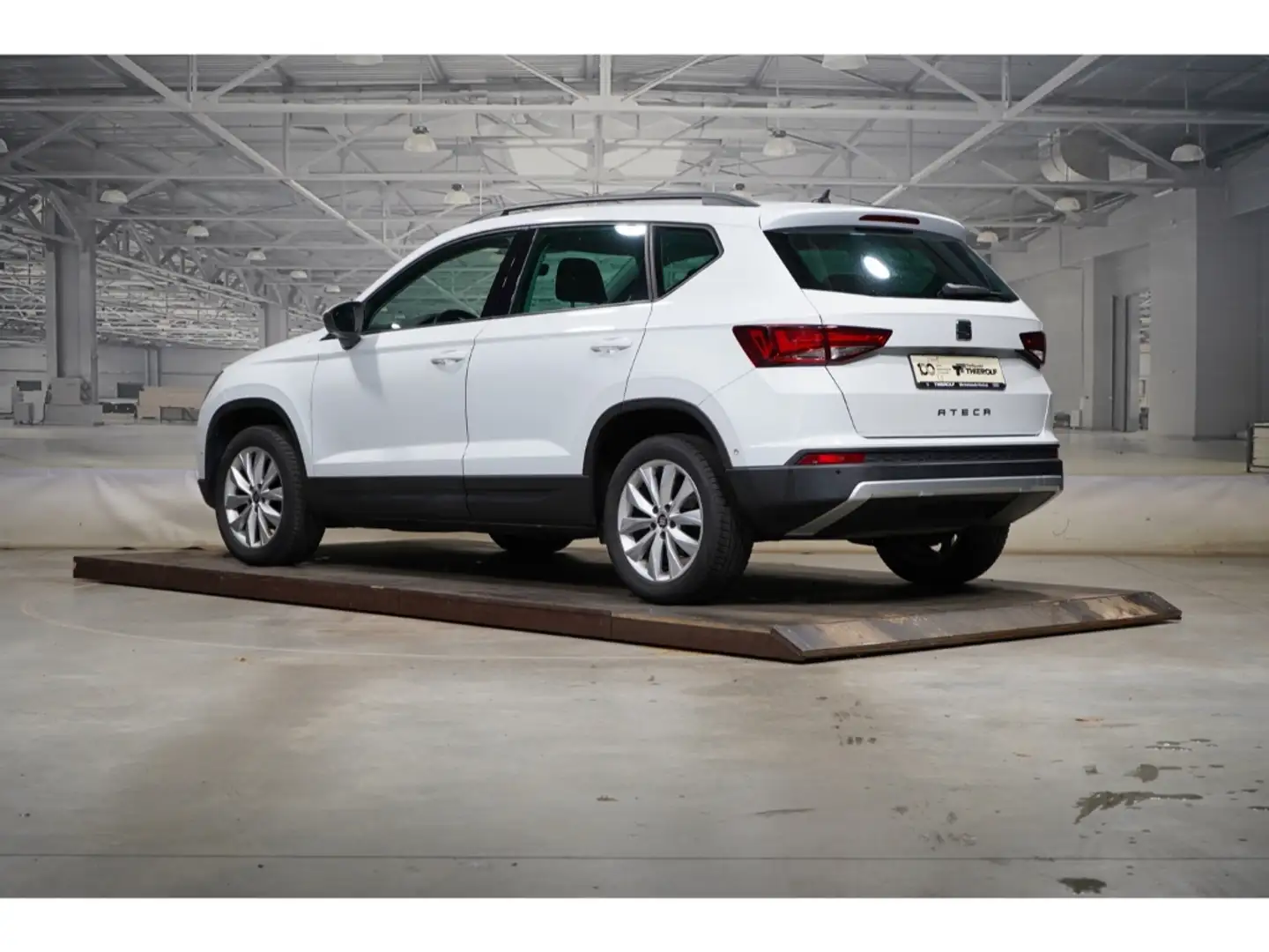 SEAT Ateca Style 1.5 TSI DSG beats Navi AHK LED Weiß - 2