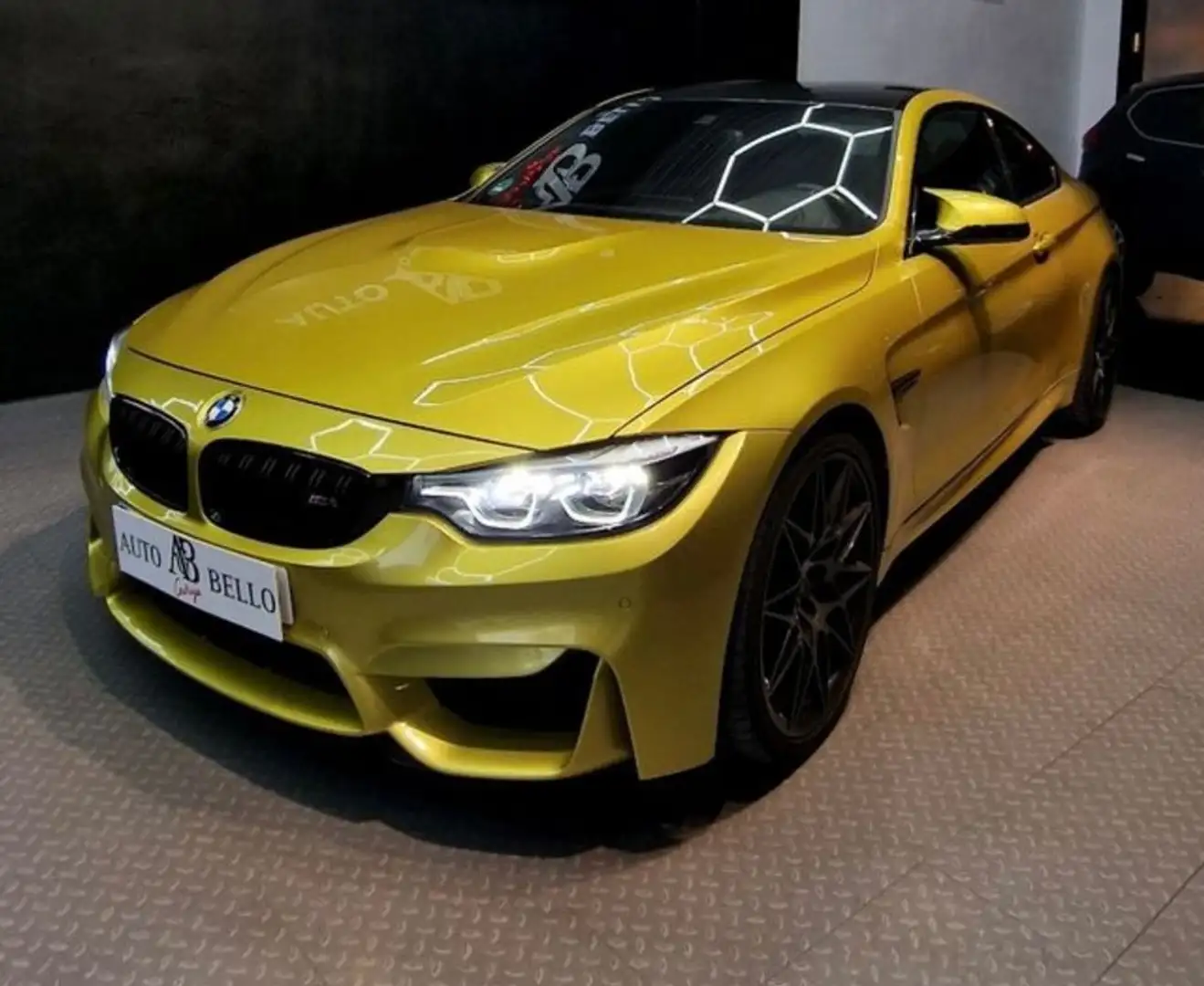 BMW M4 Jaune - 2