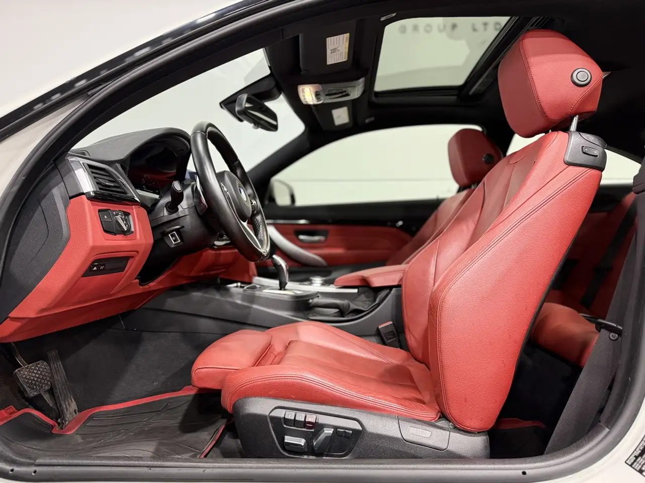 BMW 4 Series снимка BMW 4 Series