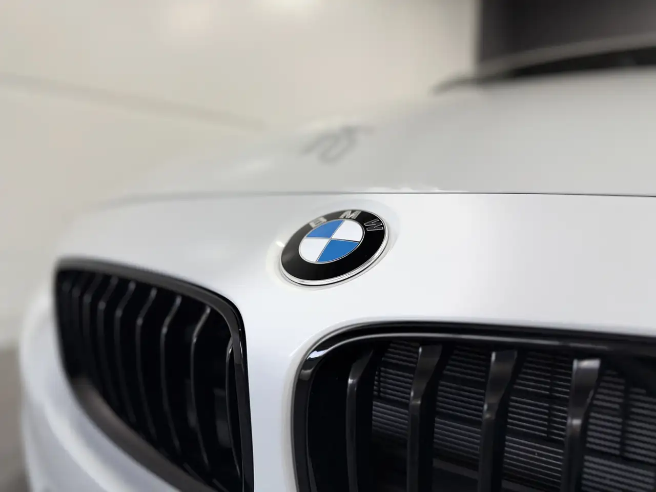 BMW 4 Series снимка BMW 4 Series