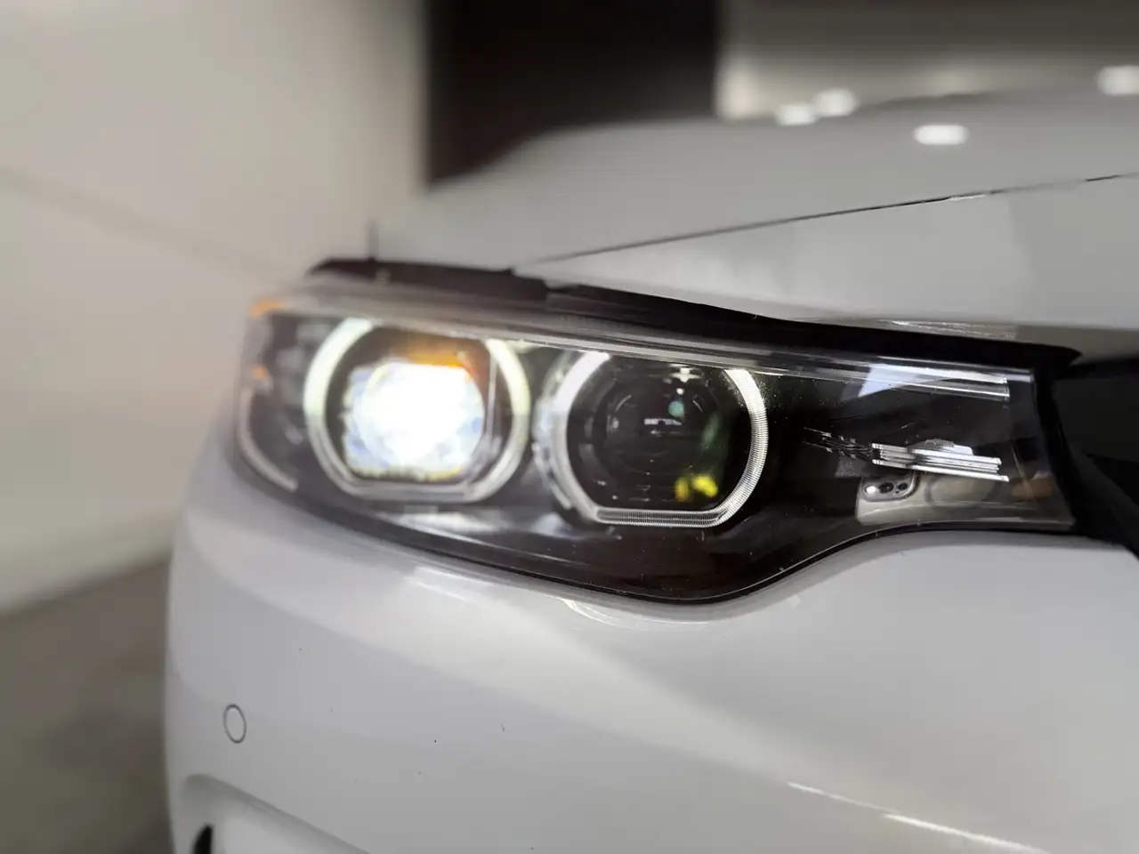 BMW 4 Series снимка BMW 4 Series