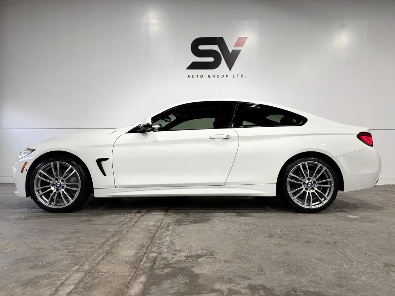 BMW 4 Series снимка BMW 4 Series