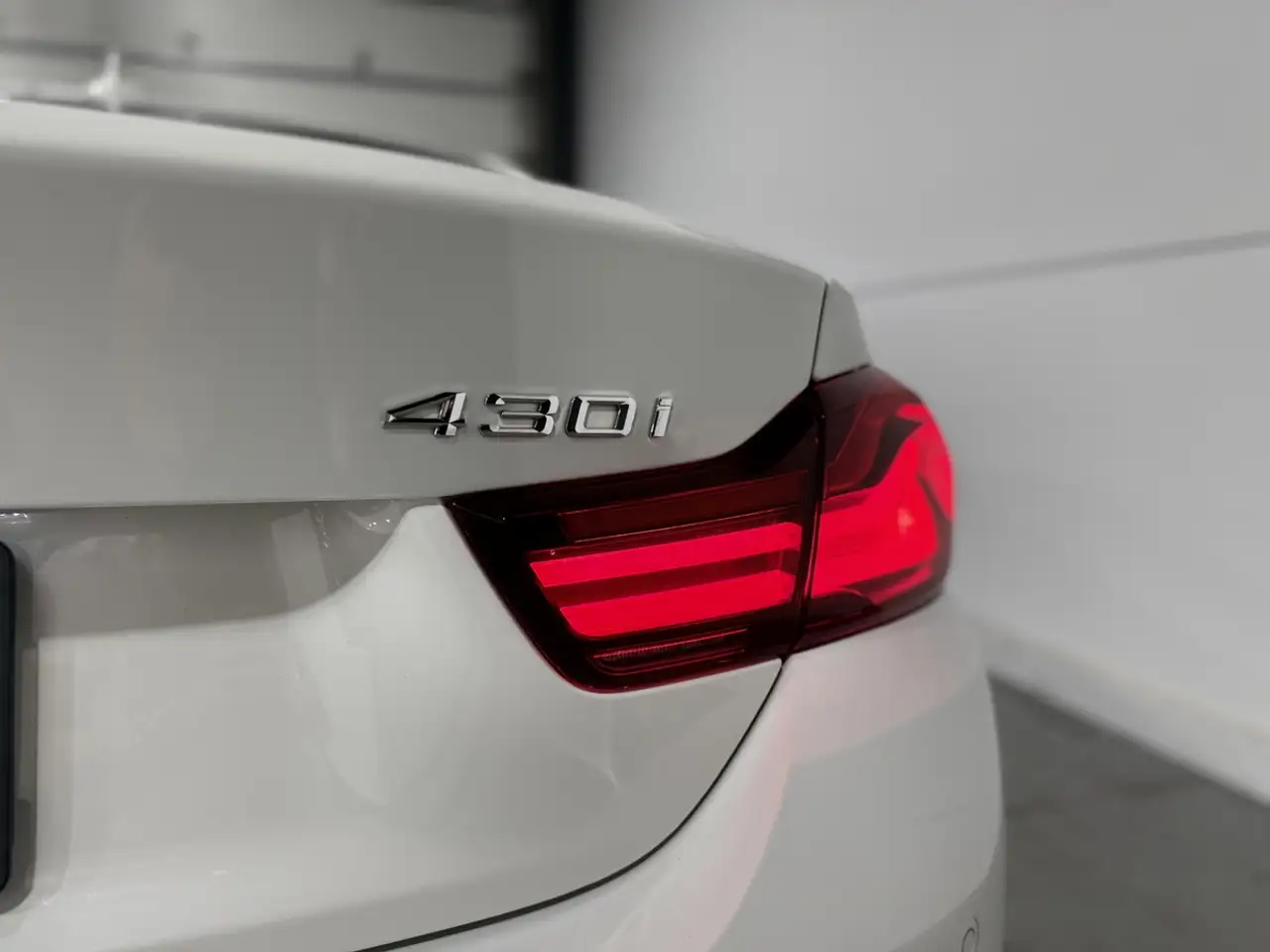BMW 4 Series снимка BMW 4 Series