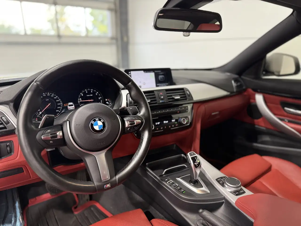 BMW 4 Series снимка BMW 4 Series