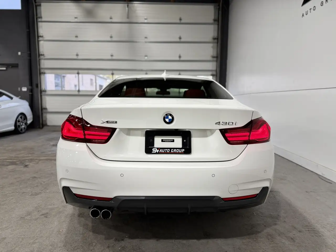 BMW 4 Series снимка BMW 4 Series