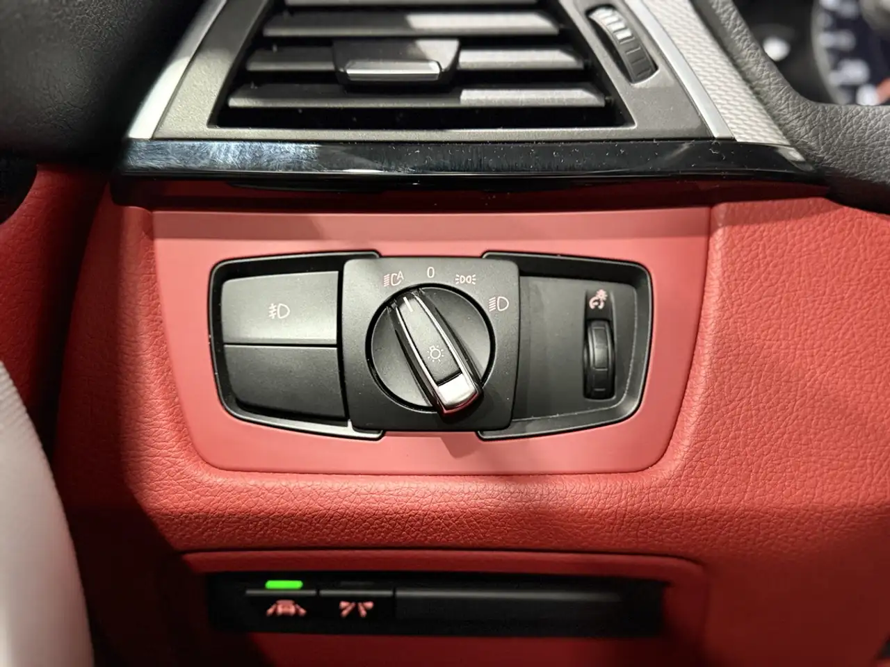 BMW 4 Series снимка BMW 4 Series