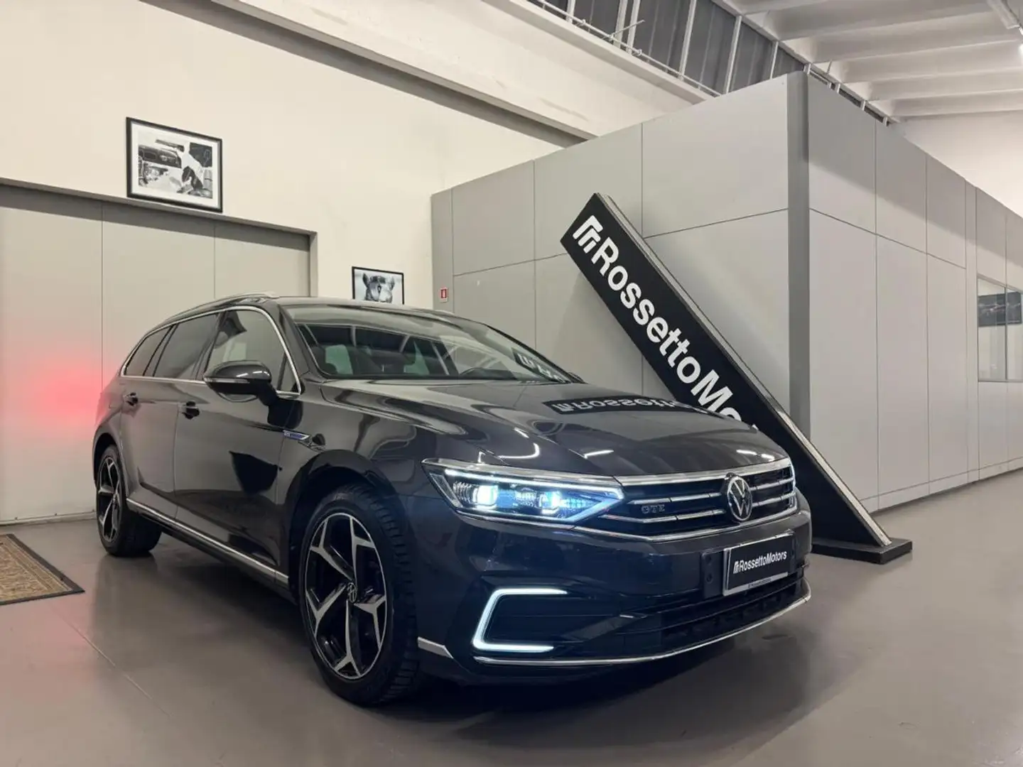 Volkswagen Passat Variant 1.4 GTE DSG Plug-In-Hybrid Gris - 1