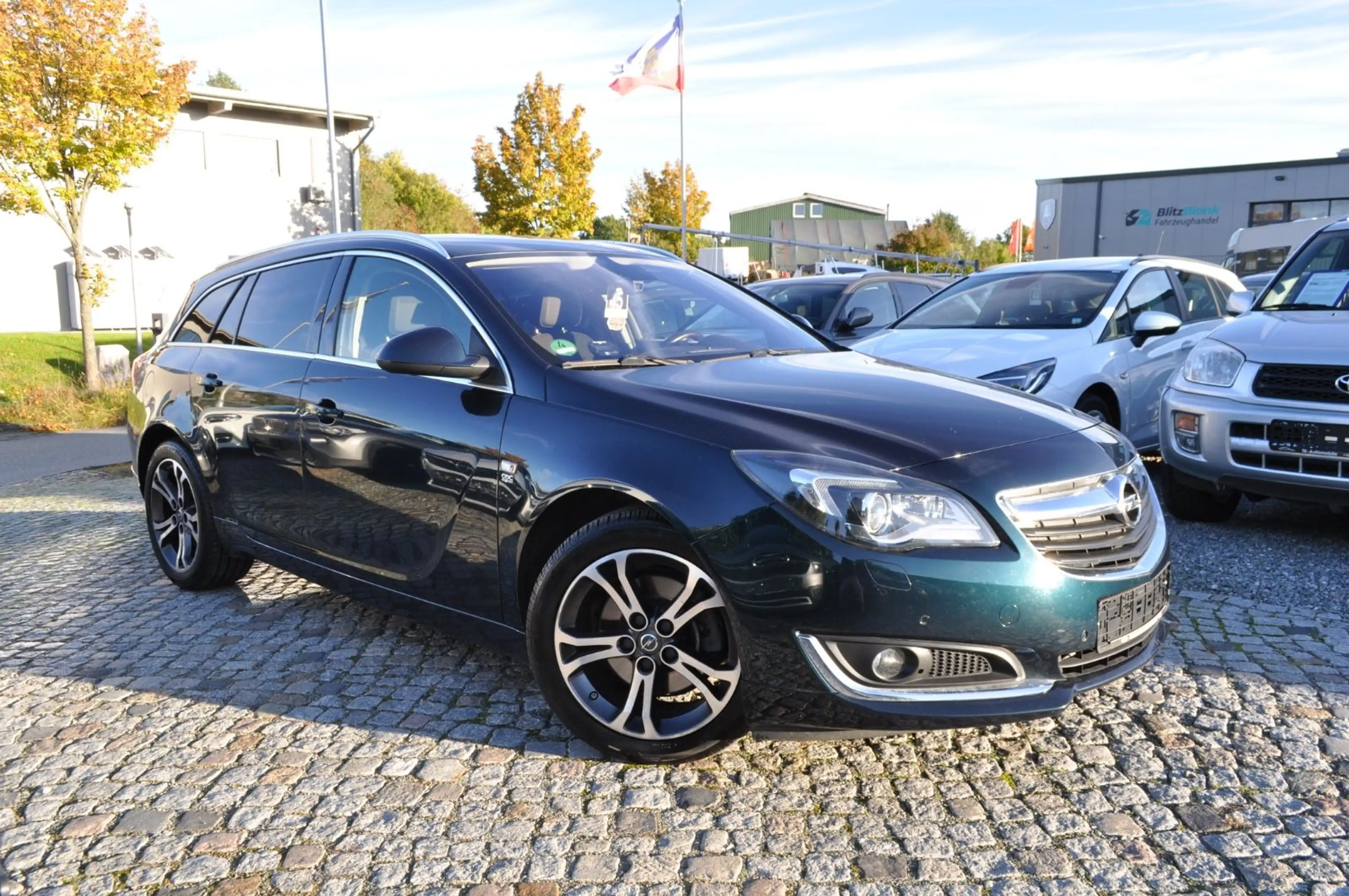 Opel Insignia A Sports Tourer OPC-LINE/ XENON / PDC — photo 3