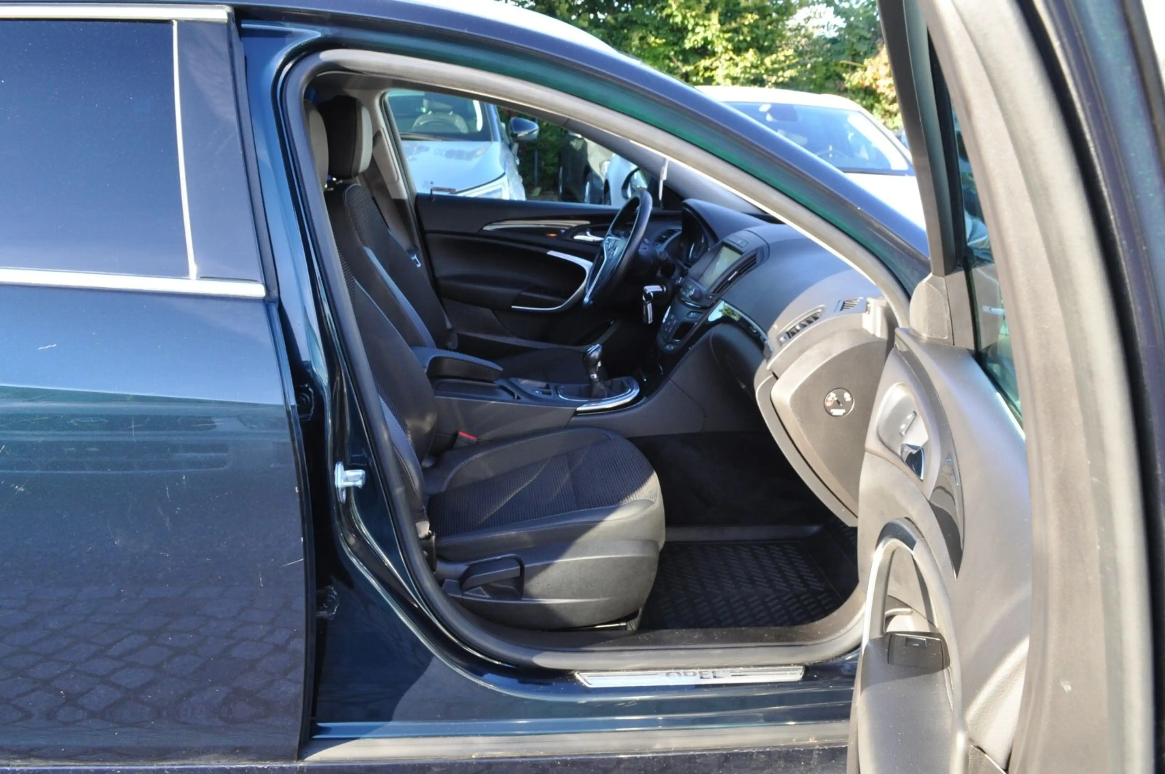 Opel Insignia A Sports Tourer OPC-LINE/ XENON / PDC — photo 10