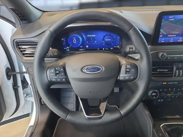 Ford Focus view 14