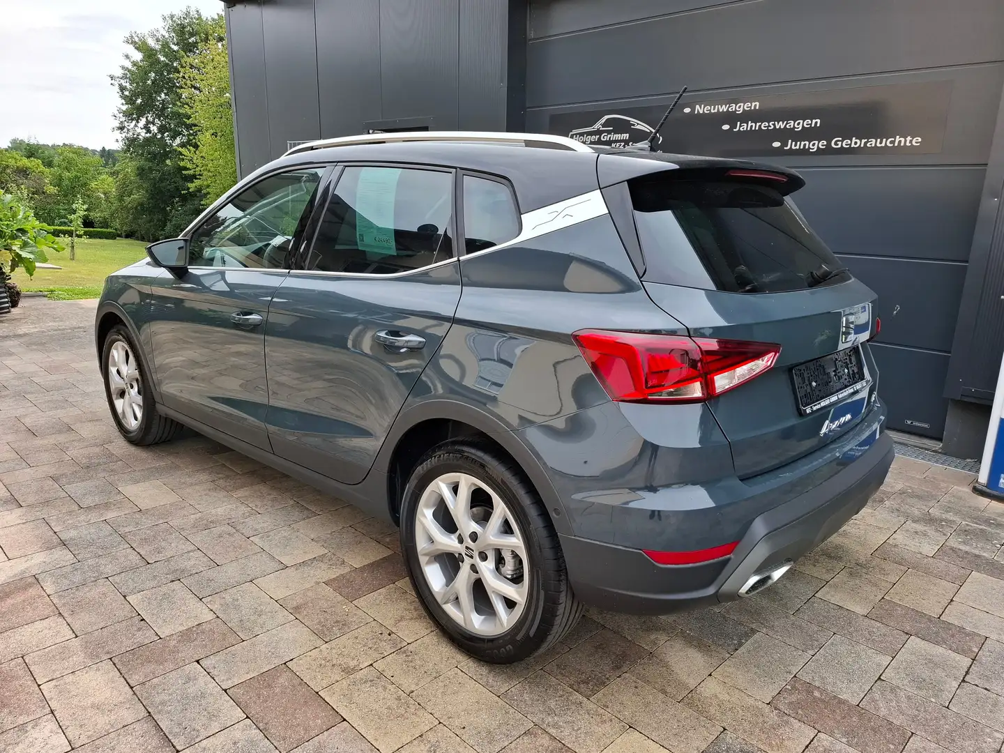 SEAT Arona DSG Navi/LED-Scheinw/ACC/Park-Lenk/Kamera/Sitzheiz Blau - 2