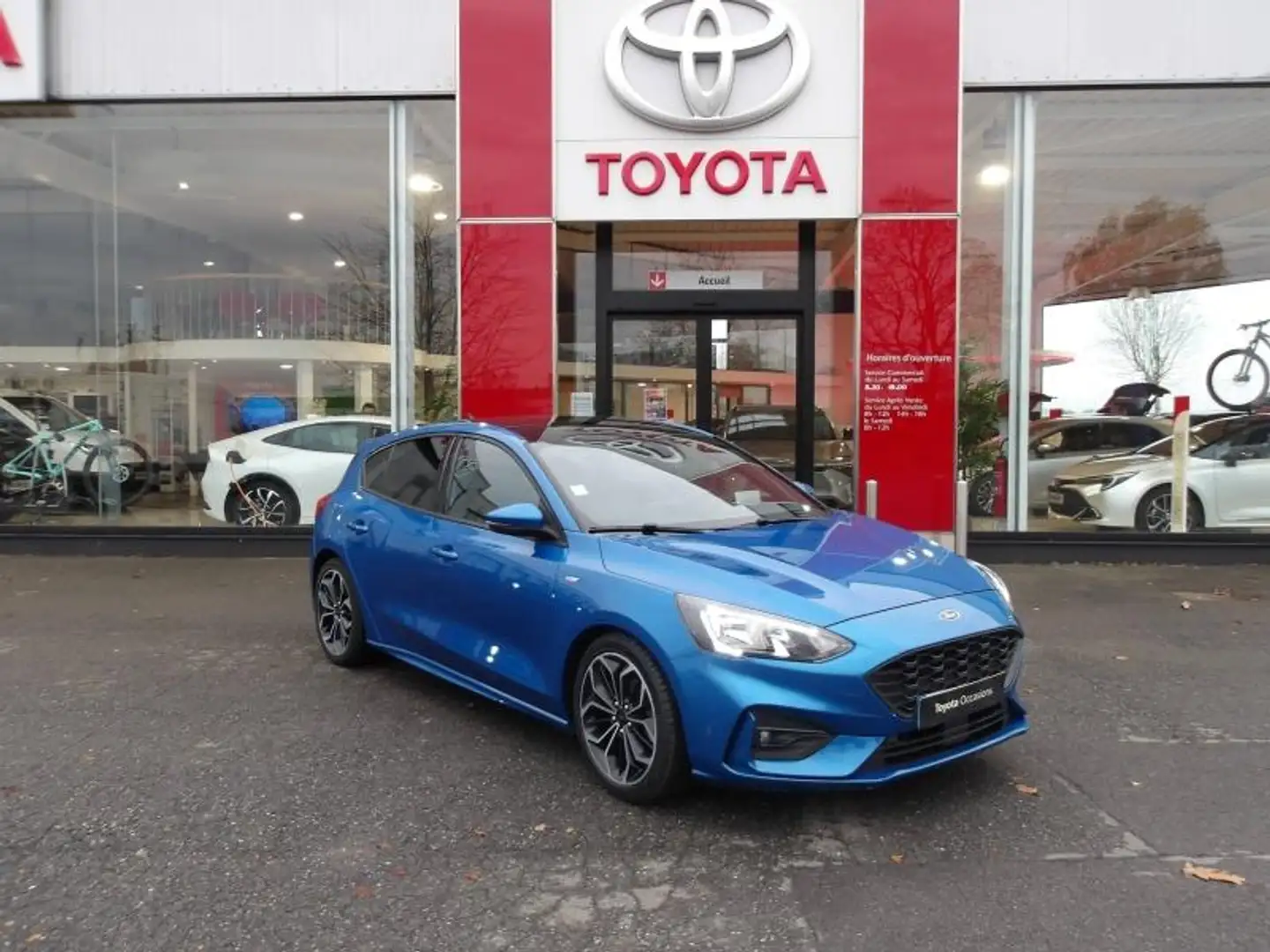 Ford Focus 1.0 EcoBoost 125ch ST-Line Bleu - 1