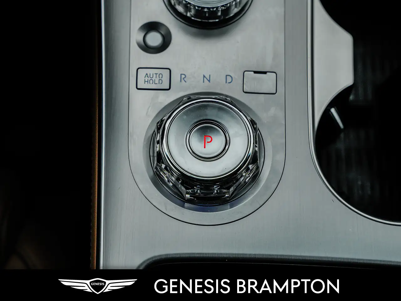 Genesis GV70 снимка Genesis GV70