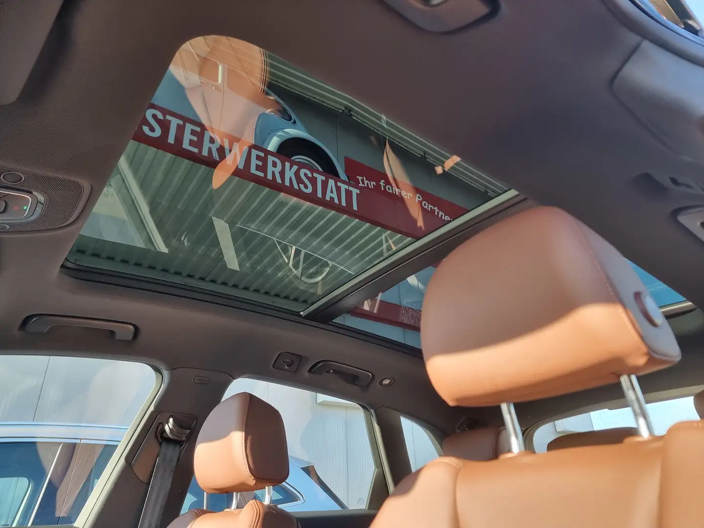 Audi Q5 35 TDI sport DSG LED VIC Leder Panorama Navi Grün - 2