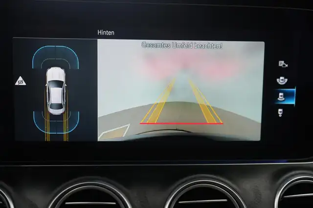 Mercedes-Benz E view 16
