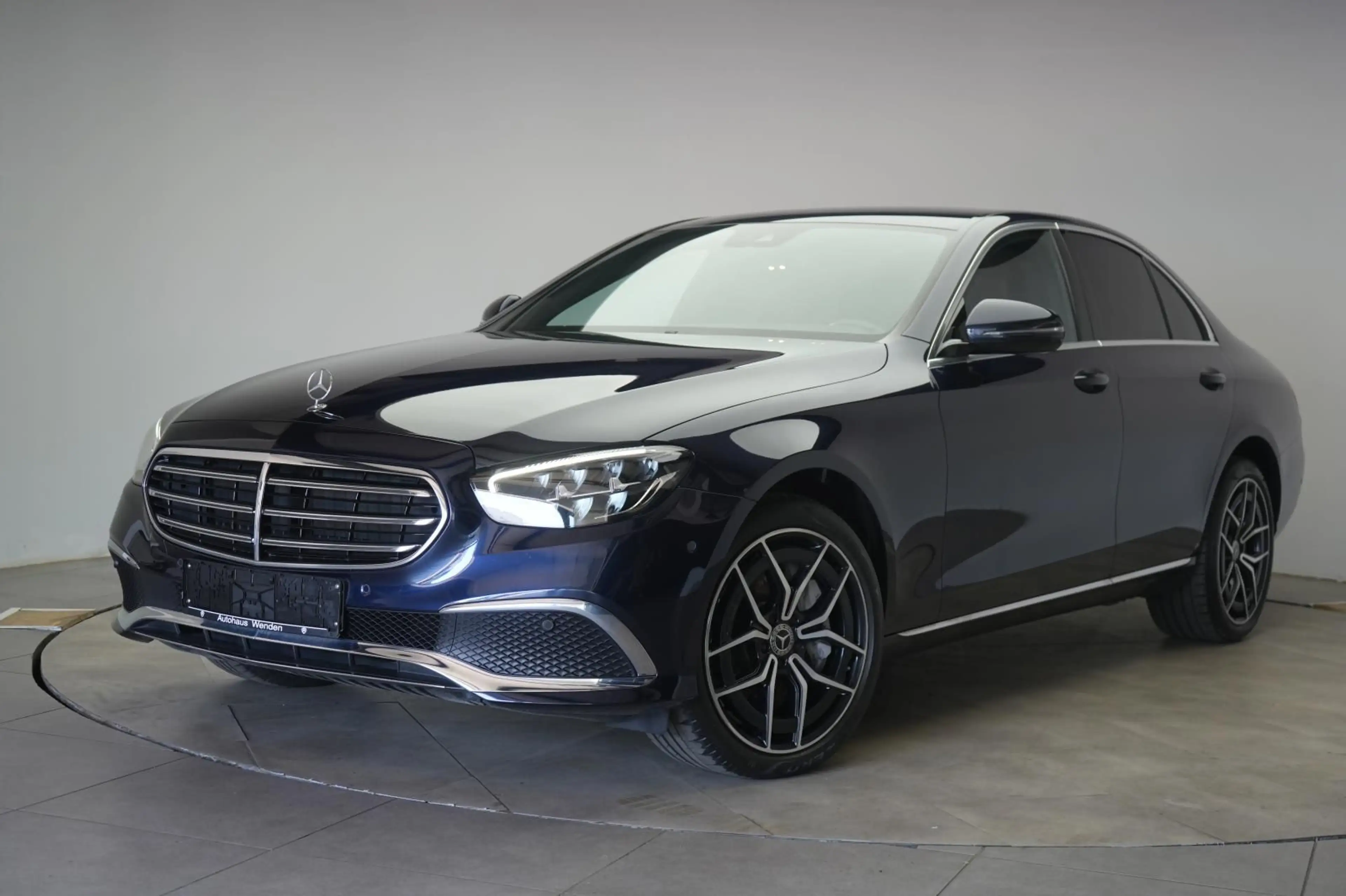 Mercedes-Benz E 400 d 4Matic 9G-Tronic Leder/Temp/Carplay/AHK/ — photo 3