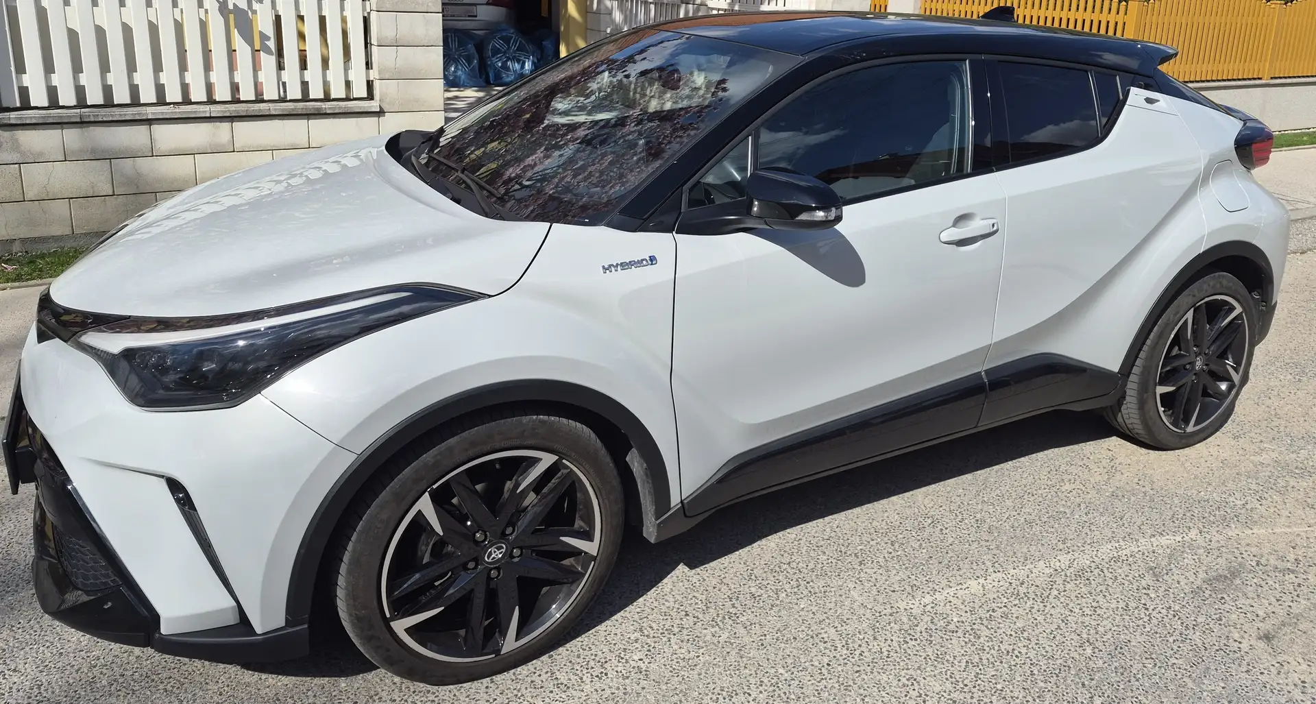Toyota C-HR C-HR 2,0 Hybrid GR-SPORT CVT GR-SPORT Weiß - 1