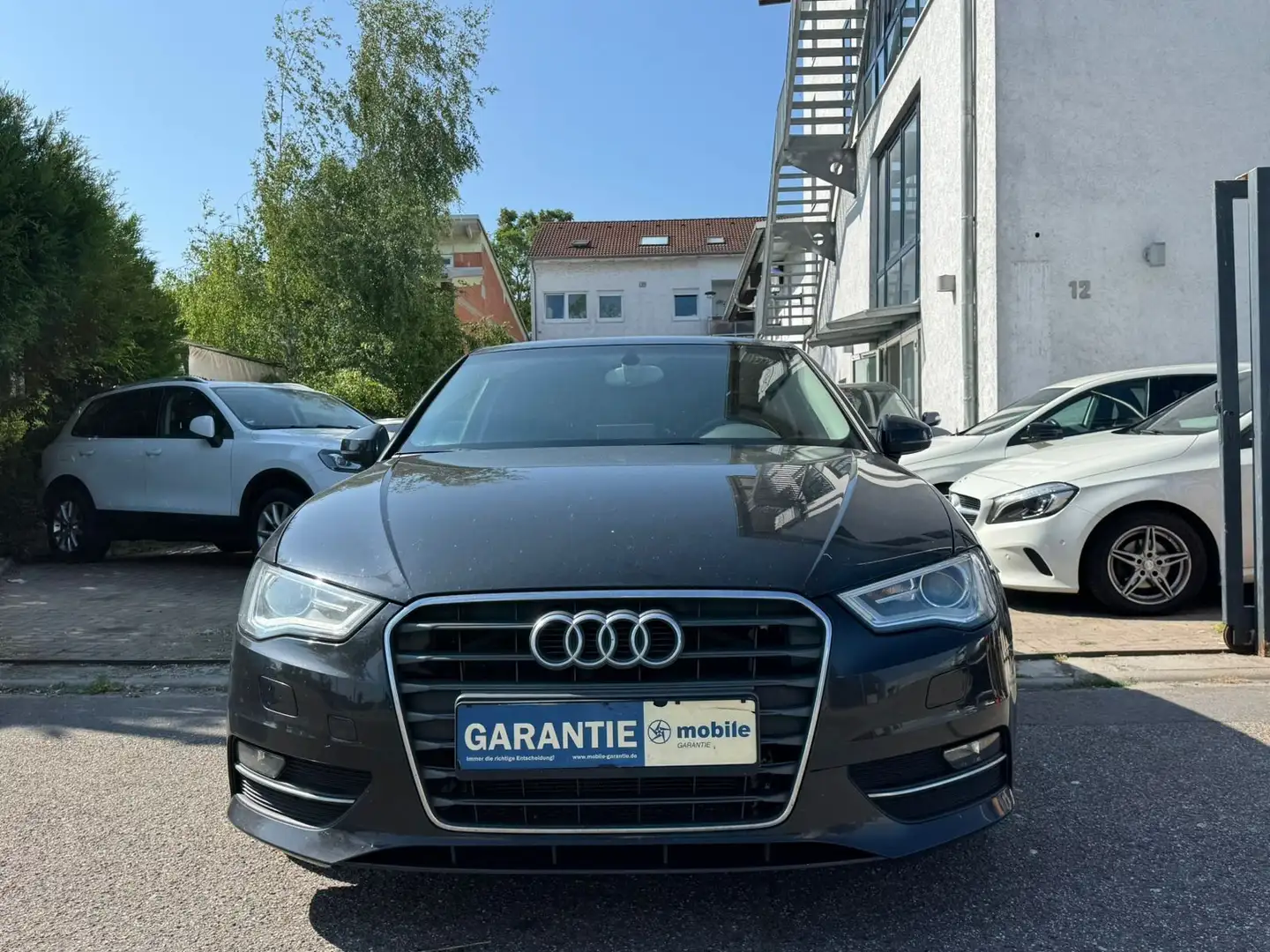 Audi A3 S line Sportpaket Schwarz - 2