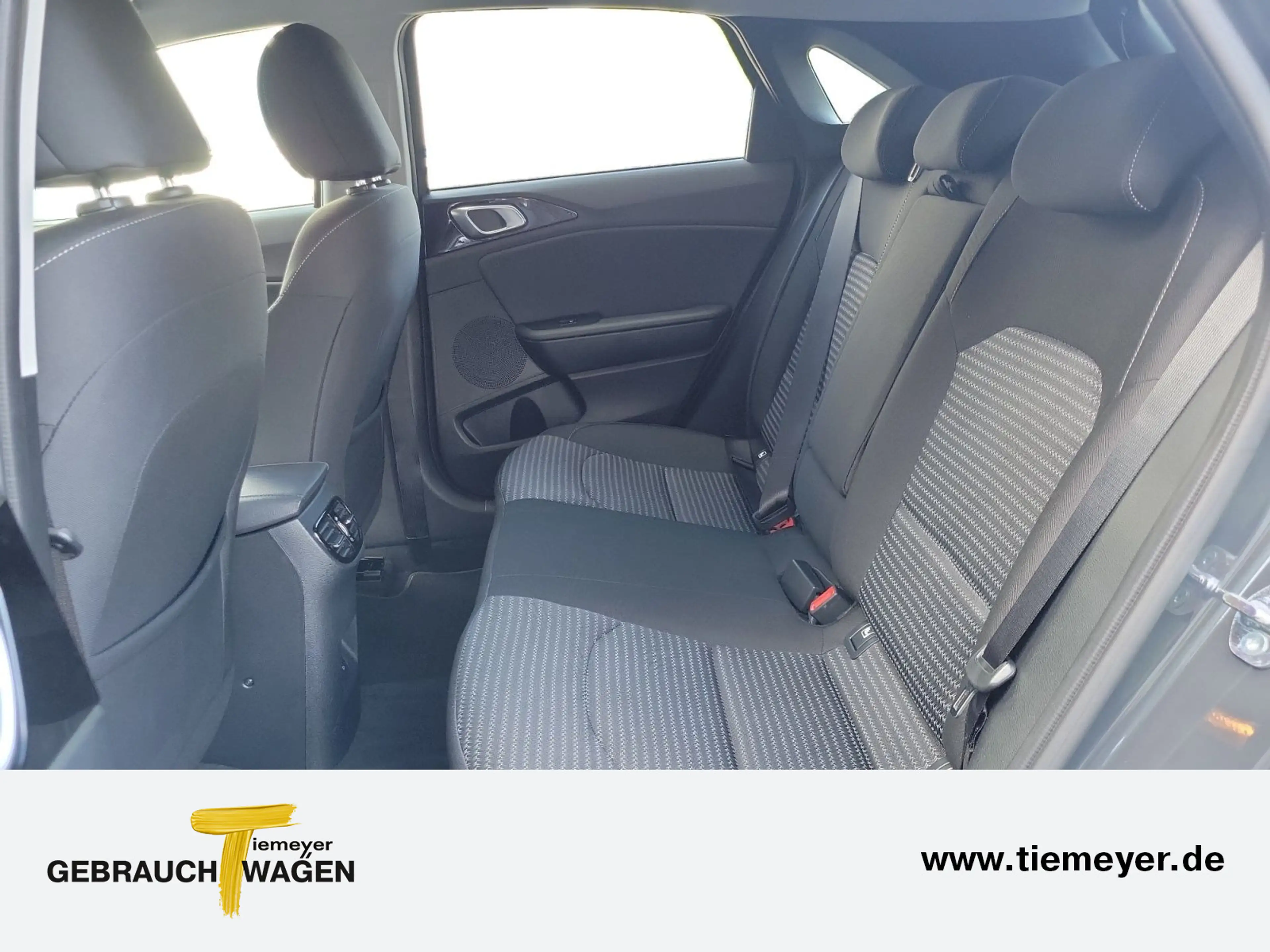 Kia Ceed / cee'd Ceed 1.0 T-GDI  Ultimate Edition StyleP JBL — photo 11
